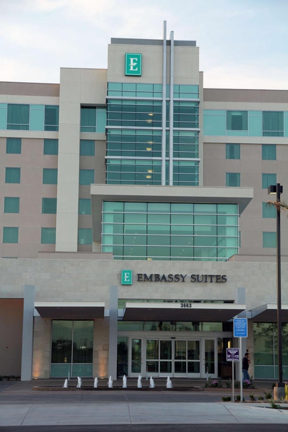 Embassy Suites By Hilton Ontario Airport